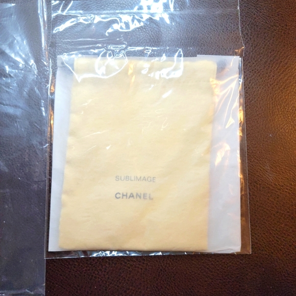 Chanel 👝 pouch - Picture 4 of 5